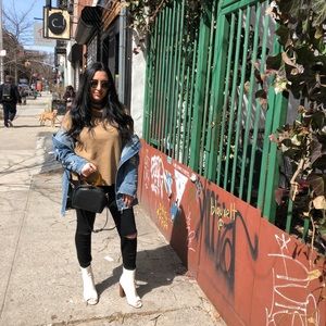 Meet your Posher, Deanna